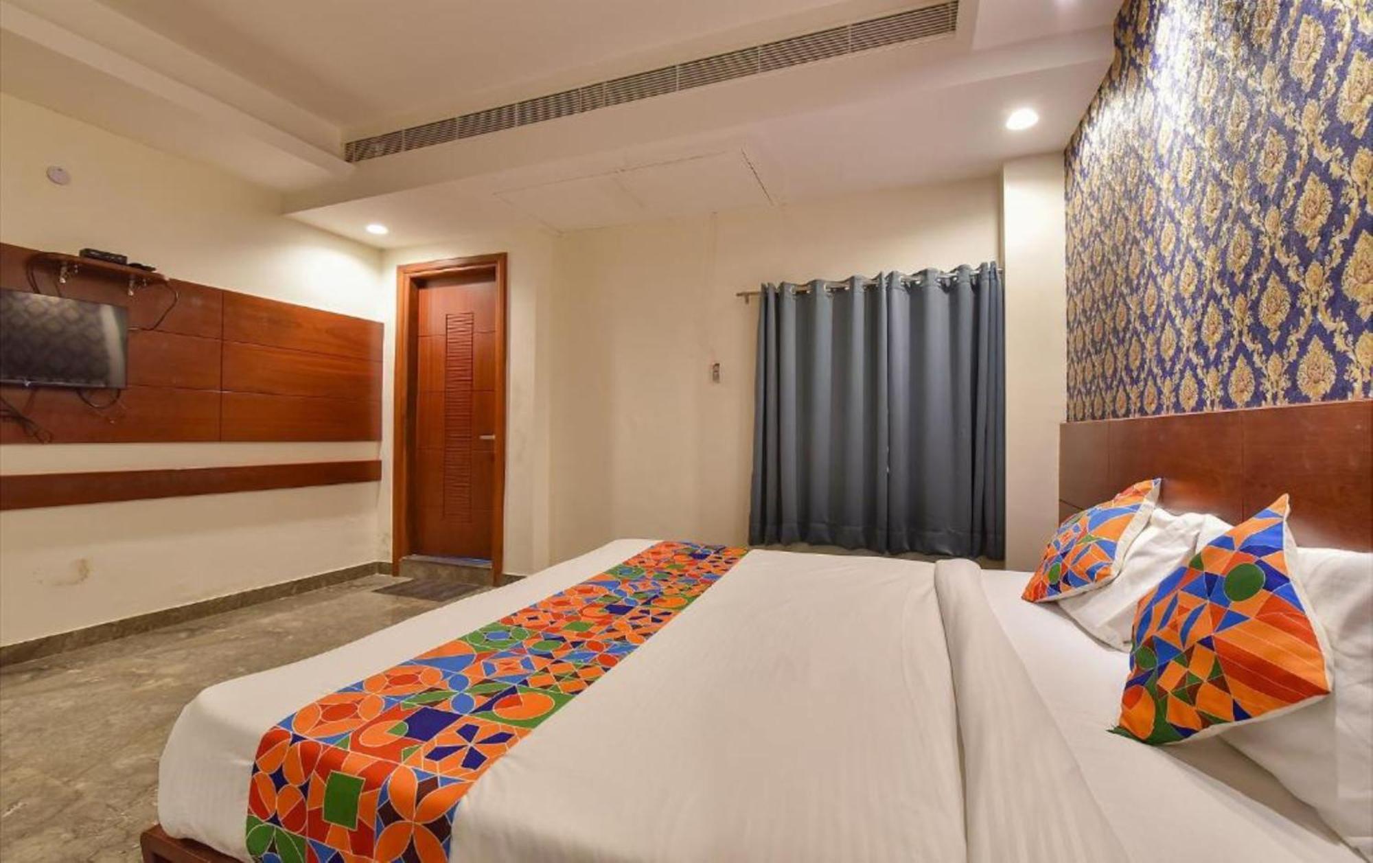 Wind Palace Hotel Jaipur Exterior photo