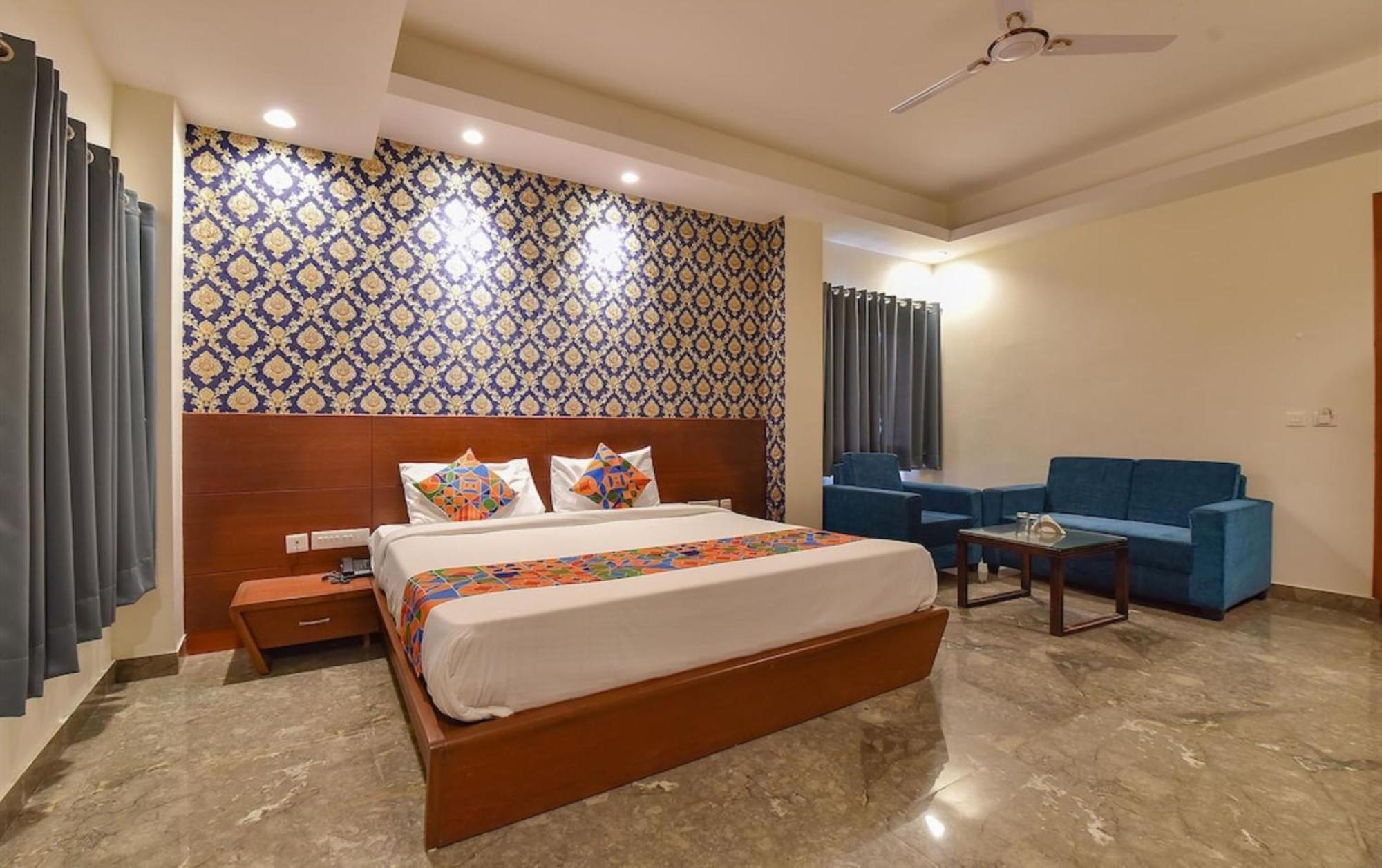 Wind Palace Hotel Jaipur Exterior photo