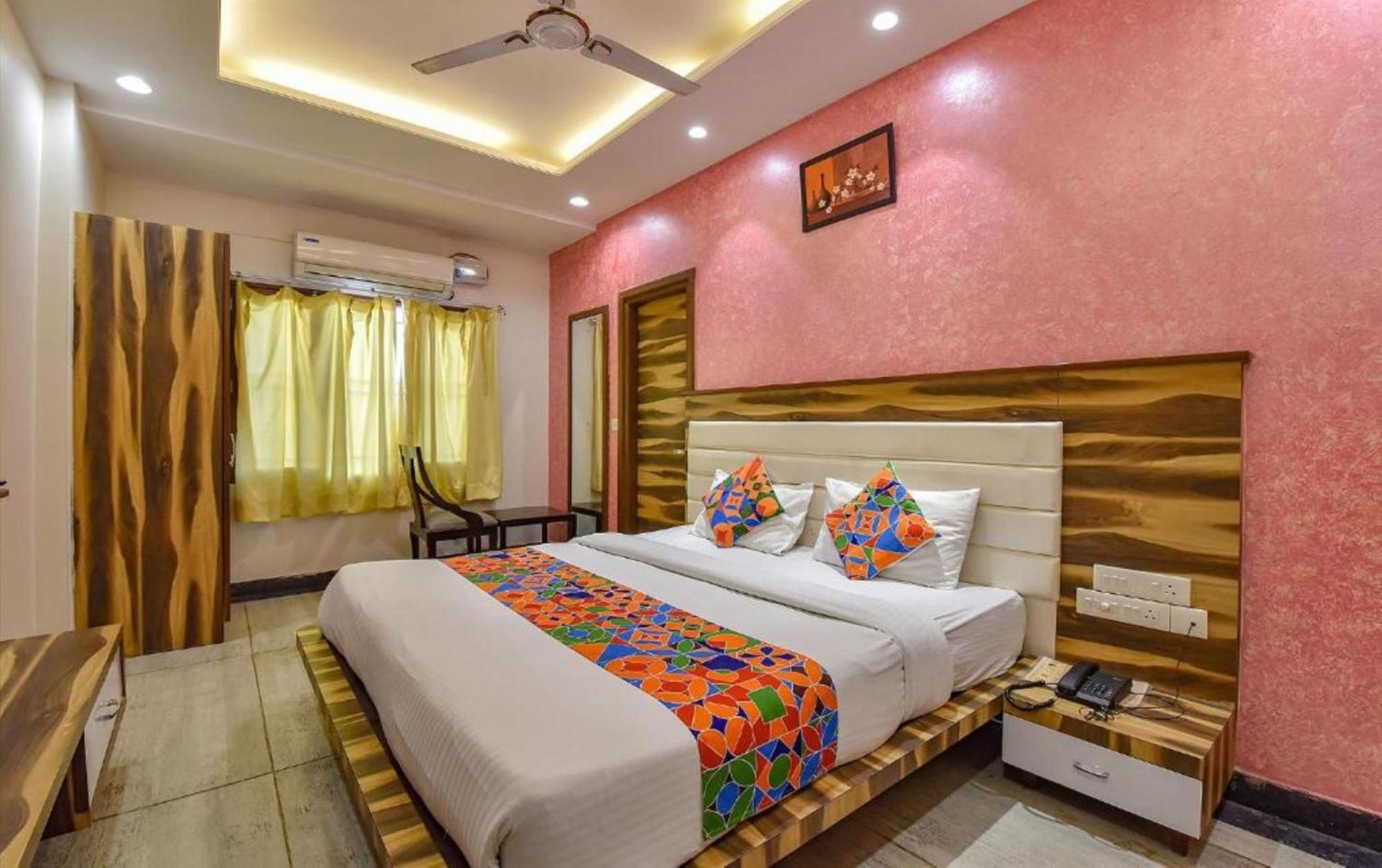 Wind Palace Hotel Jaipur Exterior photo