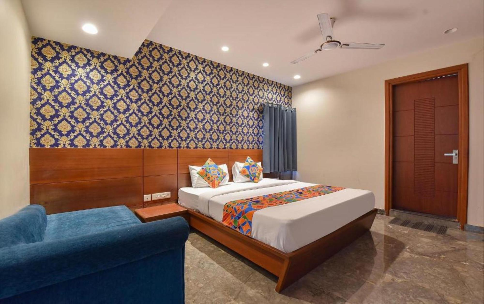 Wind Palace Hotel Jaipur Exterior photo